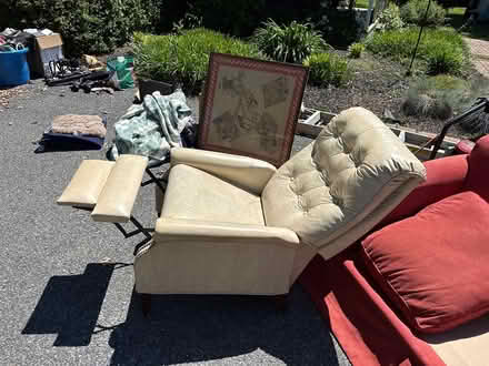 Photo of free Vintage Leather recliner (Rising Sun) #1