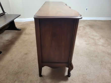 Photo of free Dresser (Morning Side Arlington) #1