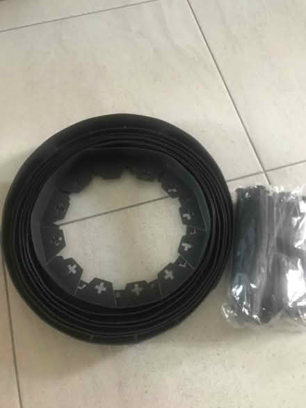 Photo of free Plastic Lawn Edging Border Fence (EN2) #1