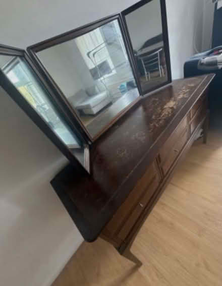 Photo of free Vintage dressing table (CB4) #1