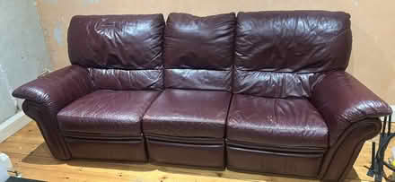 Photo of free 3 Piece recliner leather sofa (SE25) #3