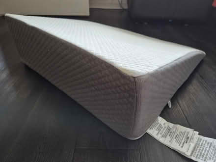 Photo of free Kolbs Bed Wedge Pillow (Ellenbrook M28) #3
