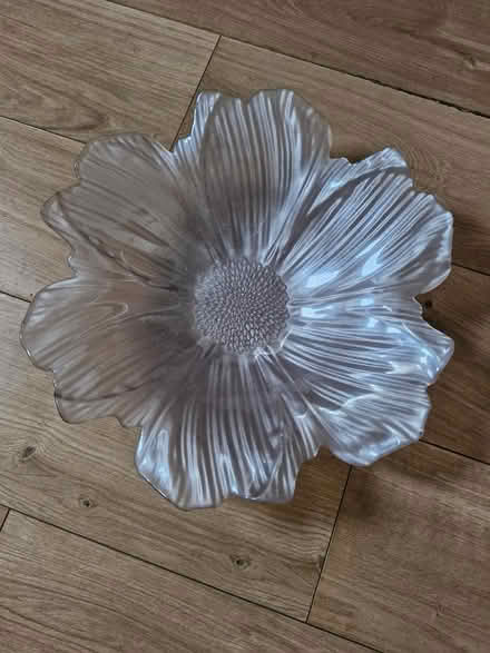 Photo of free Large glass fruit bowl (Shrewsbury) #1