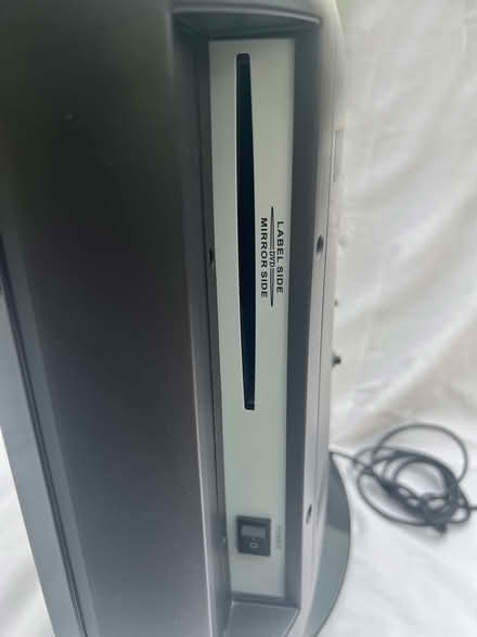 Photo of free Television 19-inch LCD with built in DVD and Freeview. (Hayes UB3) #4