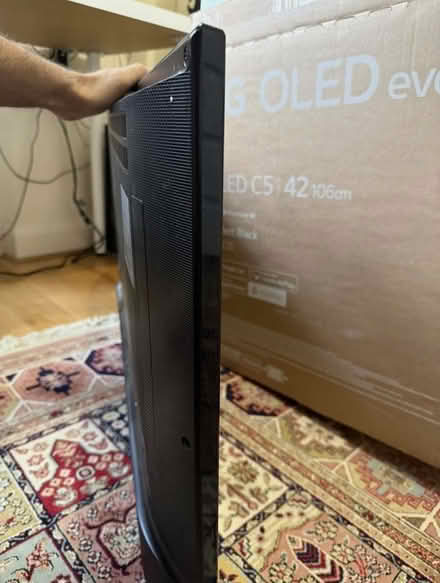 Photo of free Smart Tv 42 inch (Ball Hill CV2) #3