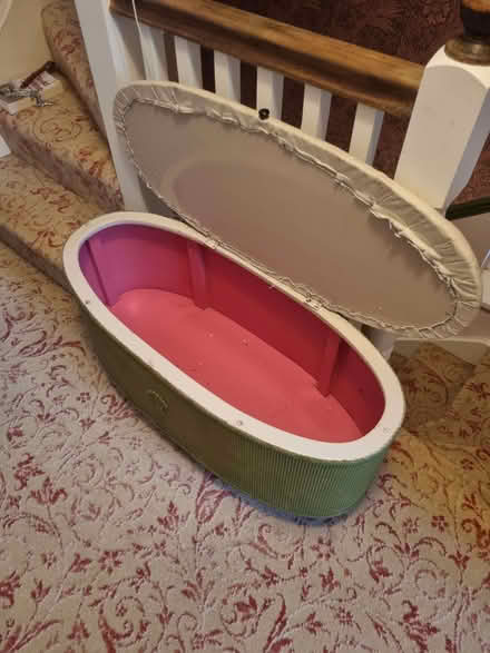 Photo of free Ottoman (Enfield EN1) #2