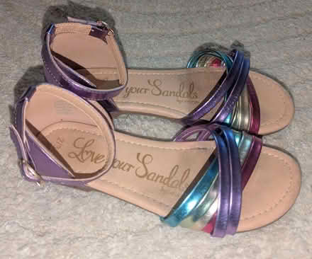 Photo of free Girls sandles (Clive Vale TN35) #1