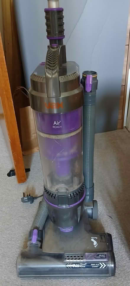 Photo of free Hoover (HP2 grovehill) #1