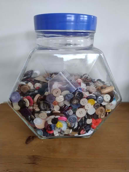 Photo of free Assorted buttons (Staveley HG5) #1