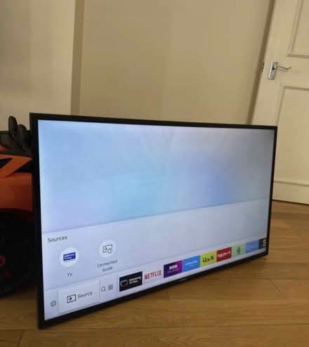 Photo of free Smart Tv 42 inch (Ball Hill CV2) #1