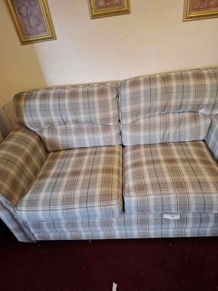 Photo of free 3 seater and 2 seater suite (Havant PO9) #3