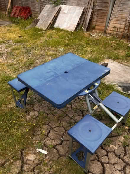 Photo of free Folding table and chairs (Ub60ln) #2