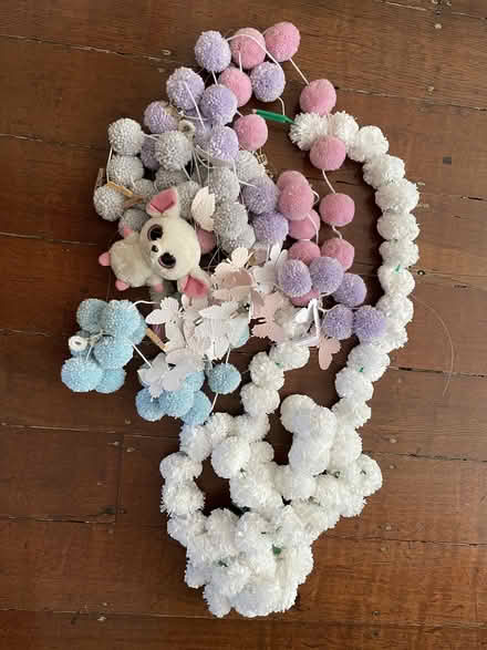 Photo of free room decorations (South Berkeley) #1