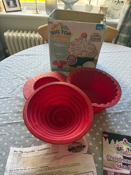 Photo of free Big Top Silicon Cake Mould (Polegate BN24) #1
