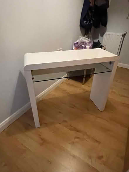 Photo of free Dressing table (N7 7EZ) #1