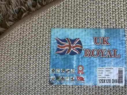 Photo of free Round rug (Fareham PO16) #2