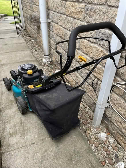 Photo of free Petrol lawn mower (Chapel-en-le-Frith SK23) #2