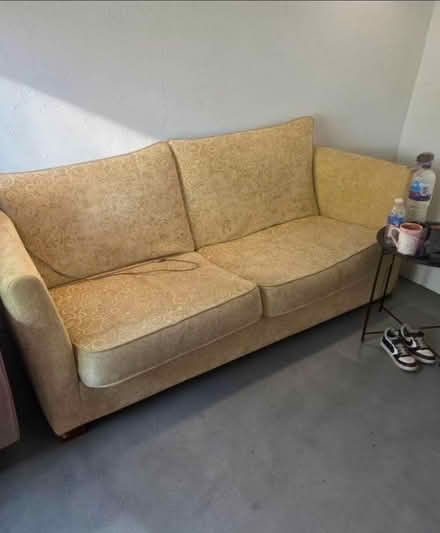 Photo of free Large comfortable 4 person sofa (Rutherglen G73) #3