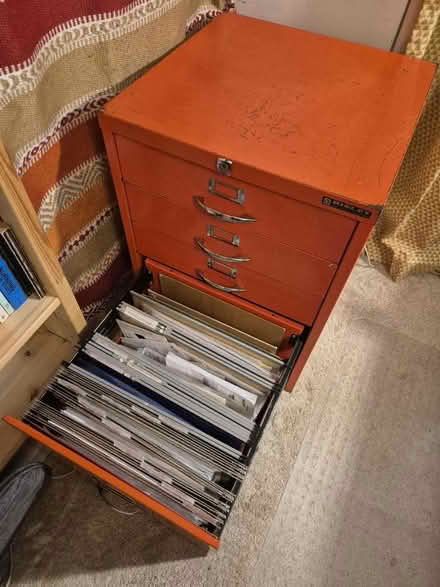 Photo of free Bisley filing cabinet & drawer unit (Stockbridge, Edinburgh EH3) #4
