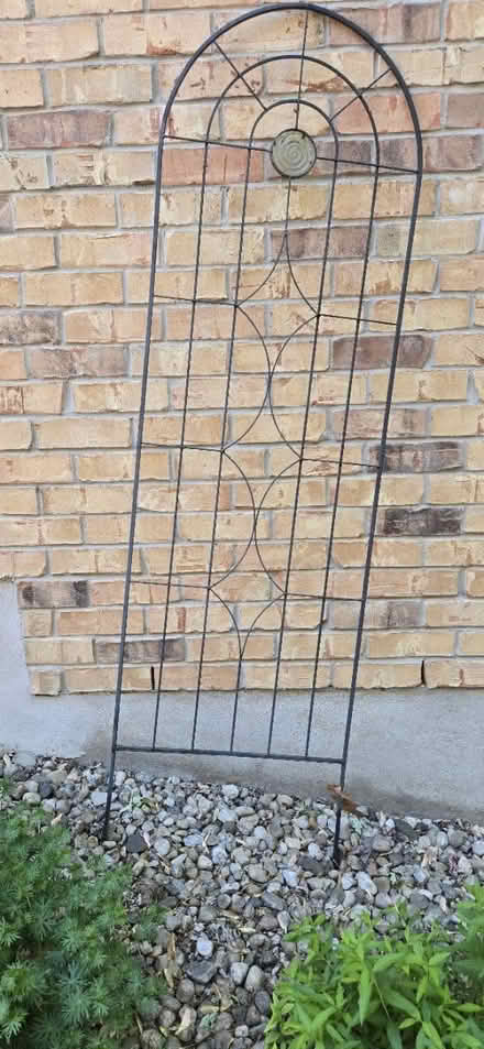 Photo of free Metal Trellis (Kanata Lakes) #2