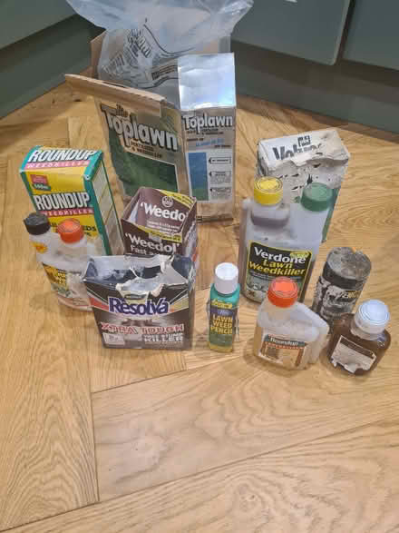 Photo of free Various lawn treatments and weedkillers (Ham KT2) #1