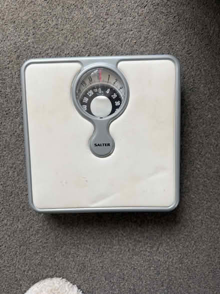 Photo of free Compact Mechanical Bathroom Scales (Esher KT10 8DU) #1