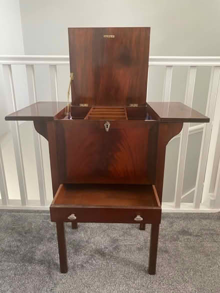 Photo of free Vintage Jewellery Dresser Table (Tadworth KT20) #1