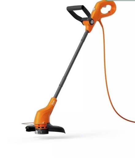 Photo of grass trimmer (Manor S2) #1