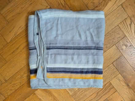 Photo of free 2x airplane blankets (Canonbury N1) #1