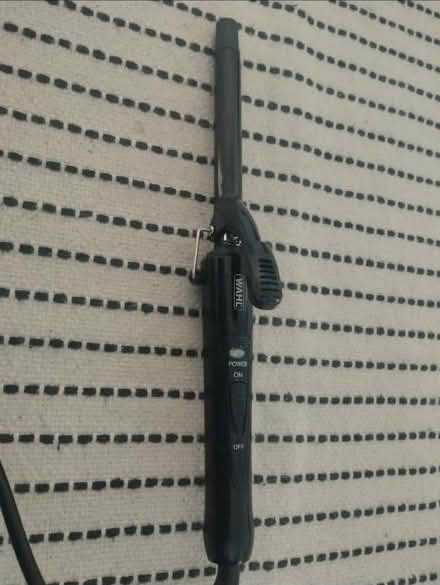 Photo of free Wahl curling tong (N2 East Finchley) #1