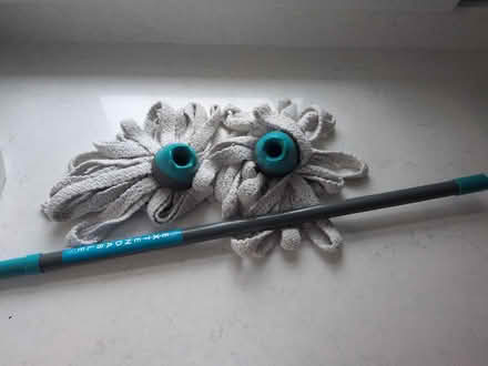 Photo of free Extendable mop (Springfield CM1) #1