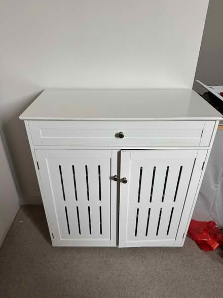 Photo of free White cabinet (Sw6 3hg) #1