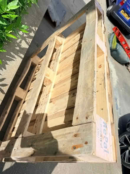 Photo of free Pallets (Southfields SW18) #1