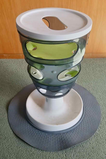 Photo of free A toy for bored cats (Woodley RG5) #4