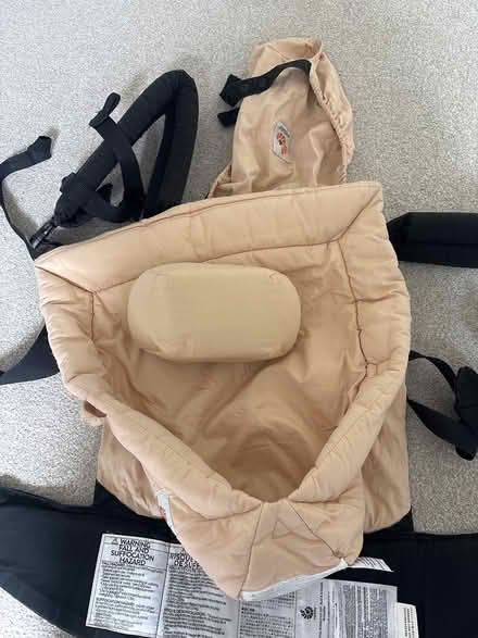 Photo of free Baby carrier (Dún Laoghaire) #3