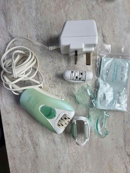 Photo of free Braun Silk-épil epilator set (West Bridgford NG2) #1