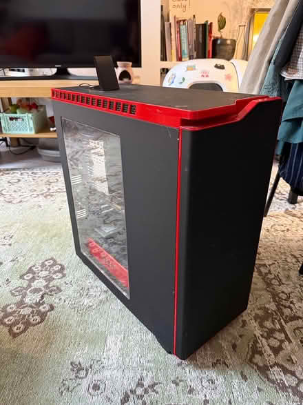Photo of free old gaming PC + parts (5 mins from london bridge) #1