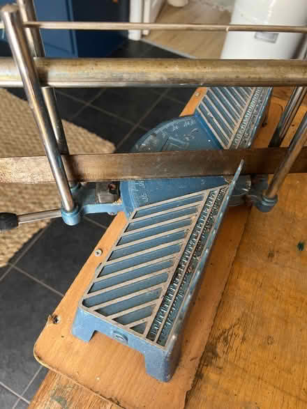 Photo of free Old metal mitre saw (Bromsgrove B61) #4