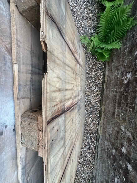 Photo of free 2 x pallets (Lower Bois HP5) #1
