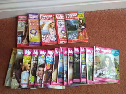 Photo of free OLD - 14 My Weekly & 5 The People's Friend Pocket Novels (Runwell SS11) #1