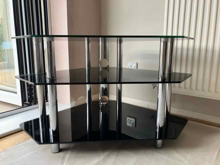 Photo of free TV corner table (Friern Barnet N11) #2