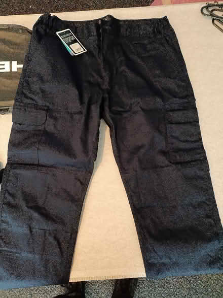 Photo of free mens work trousers 38r (Gorebridge EH23) #1