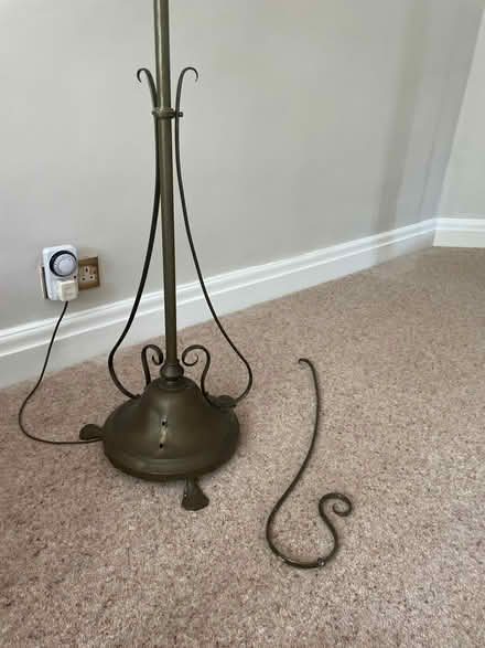 Photo of free Floor lamp (BR3) #3