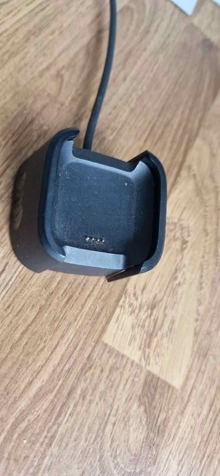 Photo of Fitbit charger (Coed Eva NP44) #1