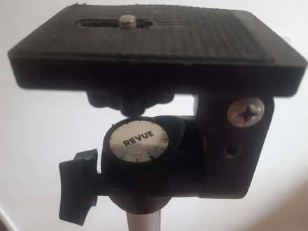 Photo of free Tripod (World's End RH15) #2