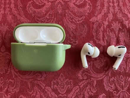 Photo of free Apple AirPods 1st Generation (Near Eubank Costco) #1
