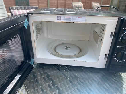 Photo of free Microwave (St Albans AL2) #2