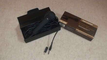 Photo of free Genexxa Unidirectional Dynamic Wired Microphone (Gravel Hill SL9) #1