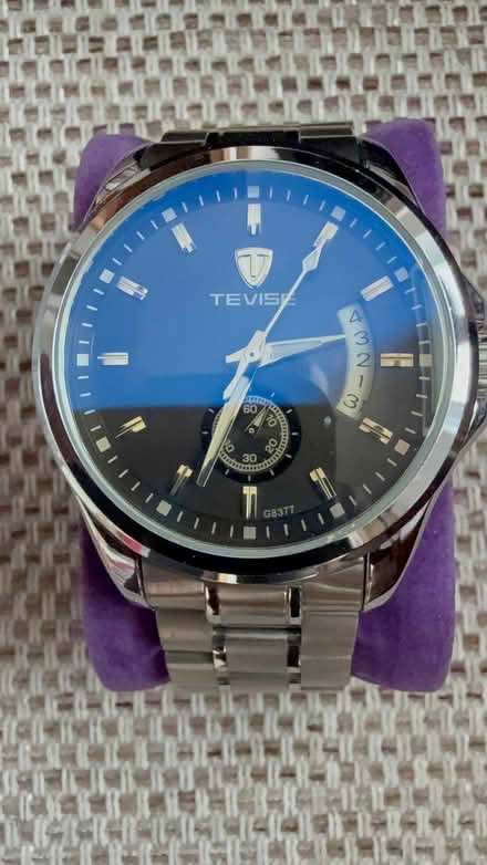 Photo of free Wrist watches, as a "job lot" in a watch box. (Portobello EH15) #3