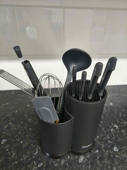 Photo of free Plates, glasses and more (Southdown AL5) #1